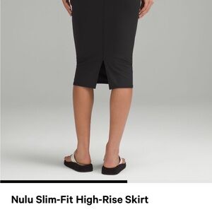 Lululemon Nulu Skirt - Size 4